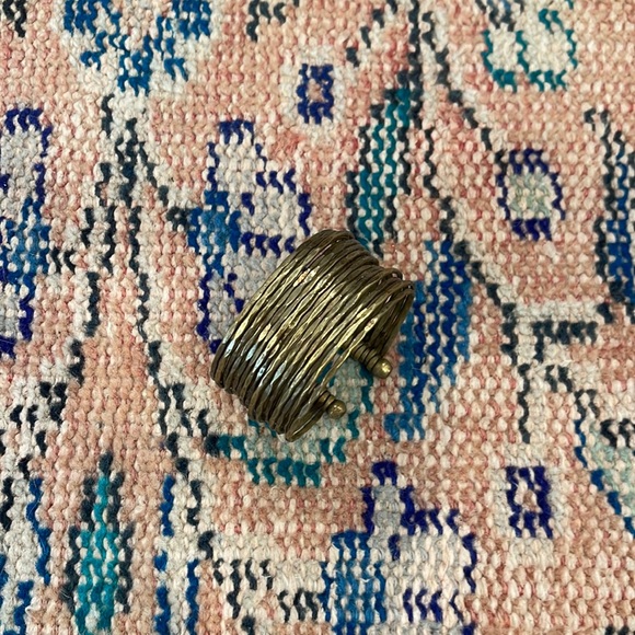 Gold cuff - Picture 1 of 2